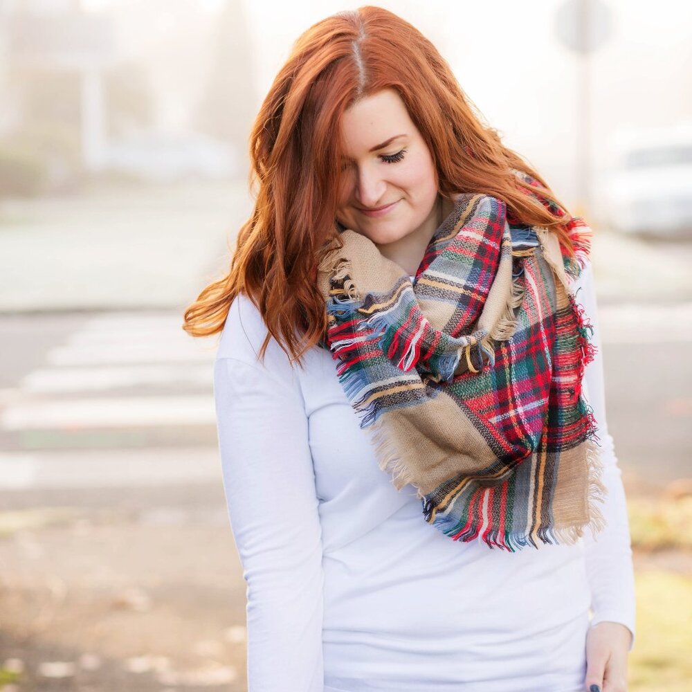 ⬇️⭐️ Large Plaid Blanket Scarf - Square Shape